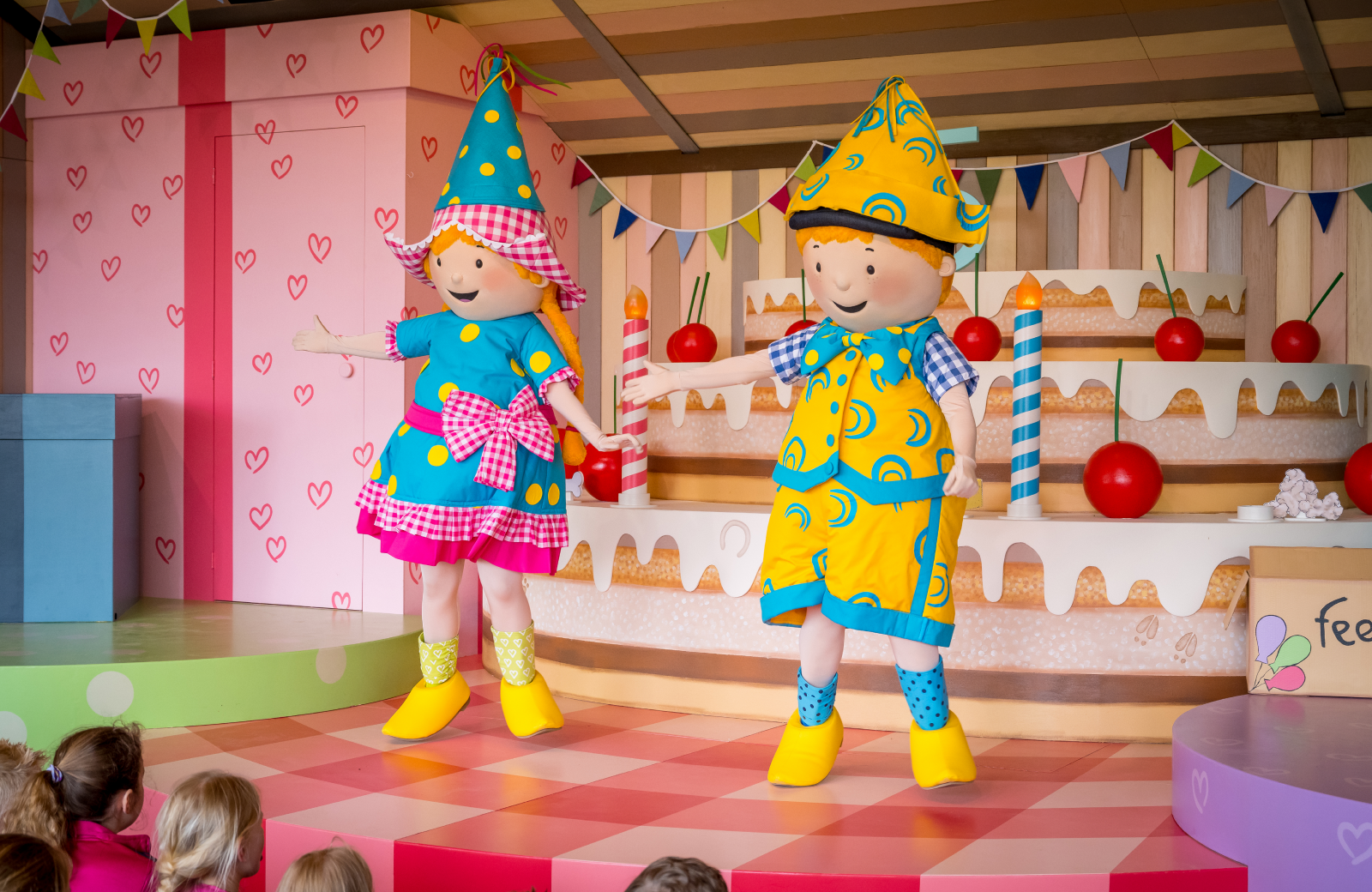 Sing and swing along!