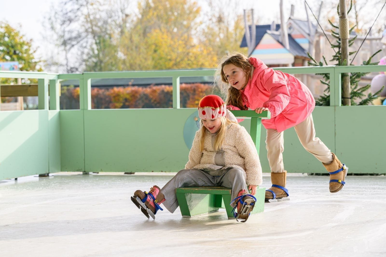 Kinderen schaatsen